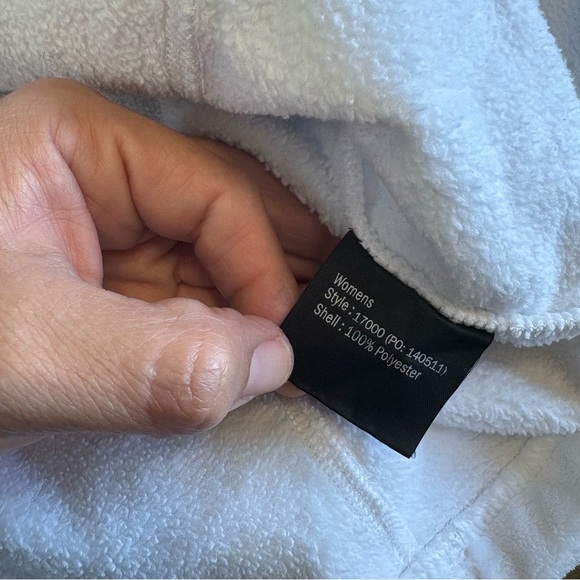 Obermeyer Furry Fleece White 1/4 Zip Pullover Sweater Womens M Winter Warm Skii - Picture 5 of 9